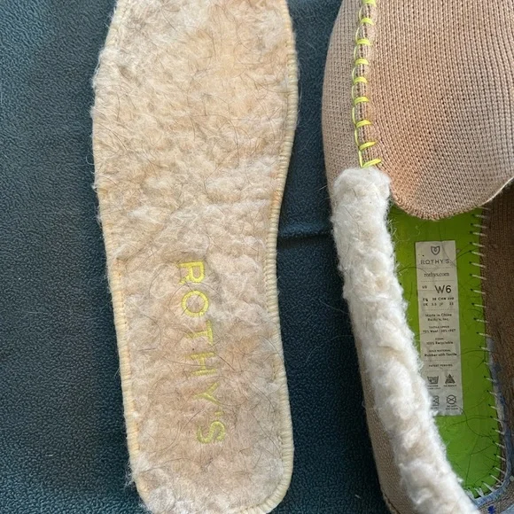 Rothy’s slippers size 6 women - Picture 6 of 7
